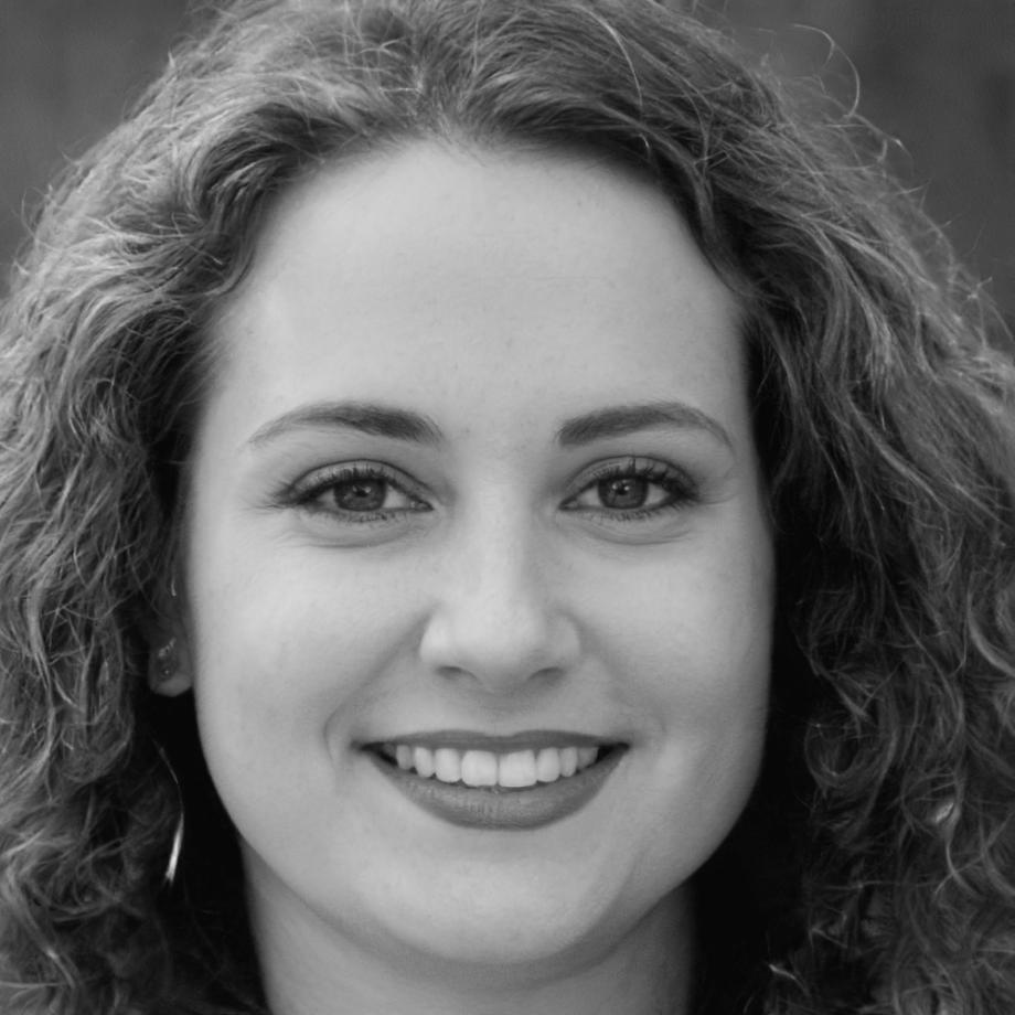 Portrait of client Mirela Tahirova